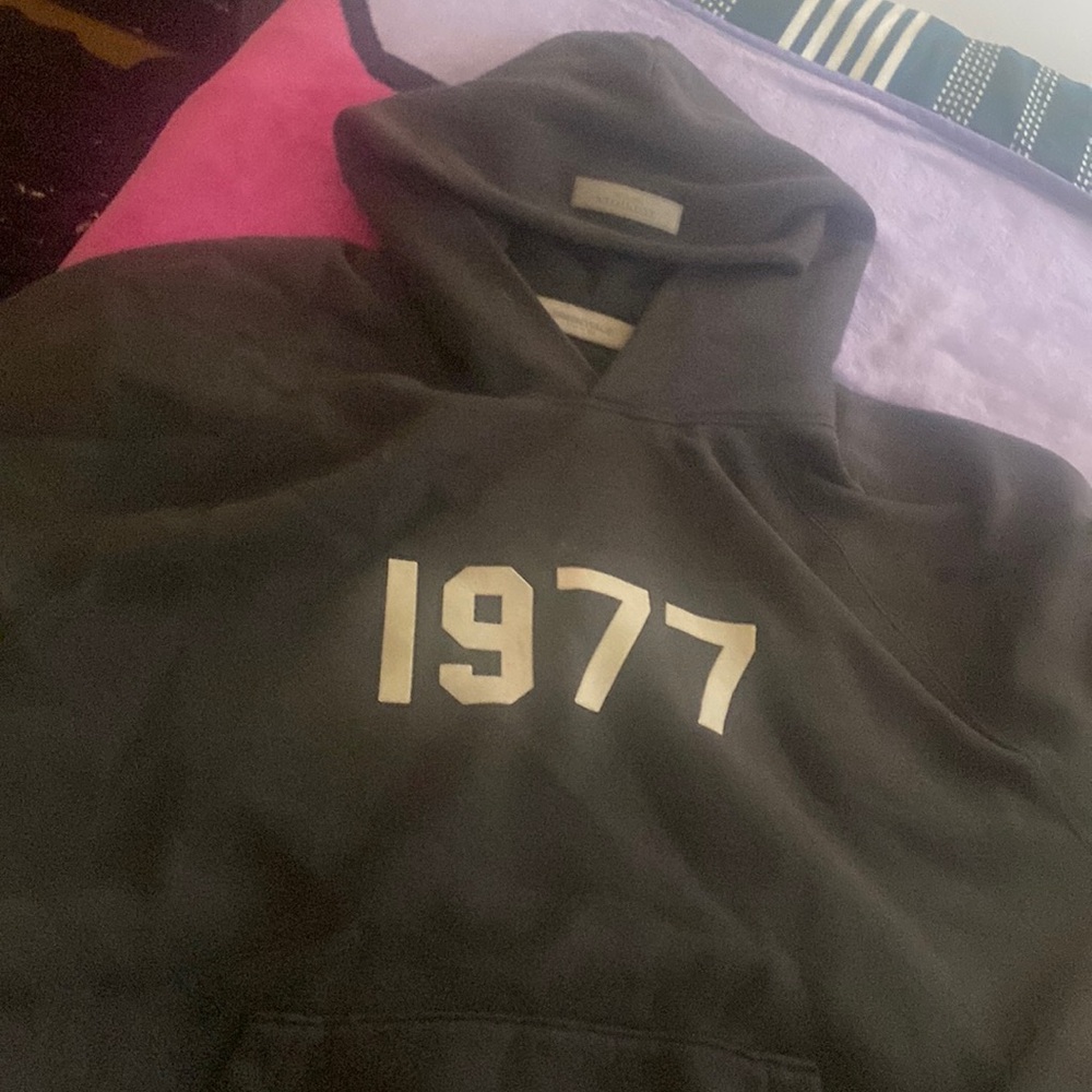 size medium but is gonna b a bit big